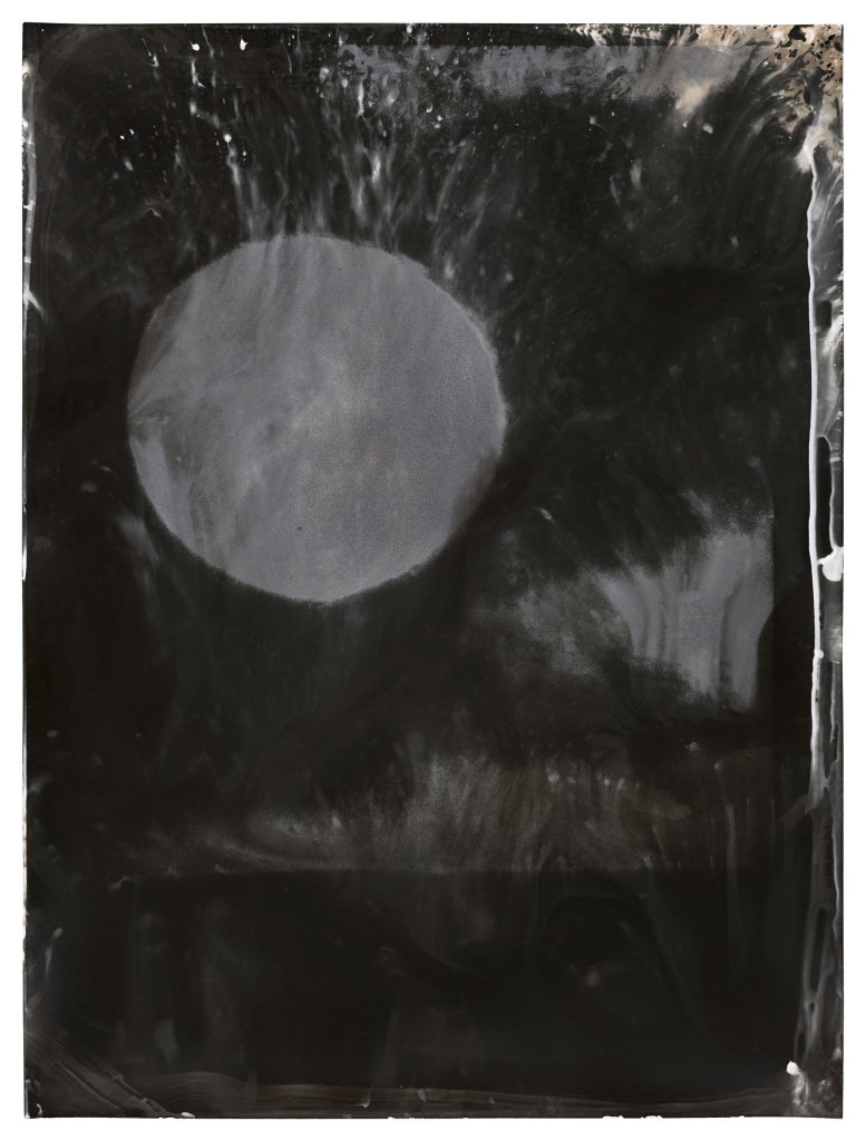 Jeff Cowen, Untitled, (W-Series), 40 x 30 cm, Silver Gelatin Print, 2017