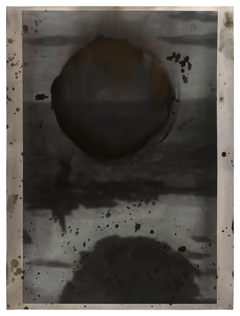 Jeff Cowen, Untitled, (W-Series), 40 x 30 cm, Silver Gelatin Print, 2017